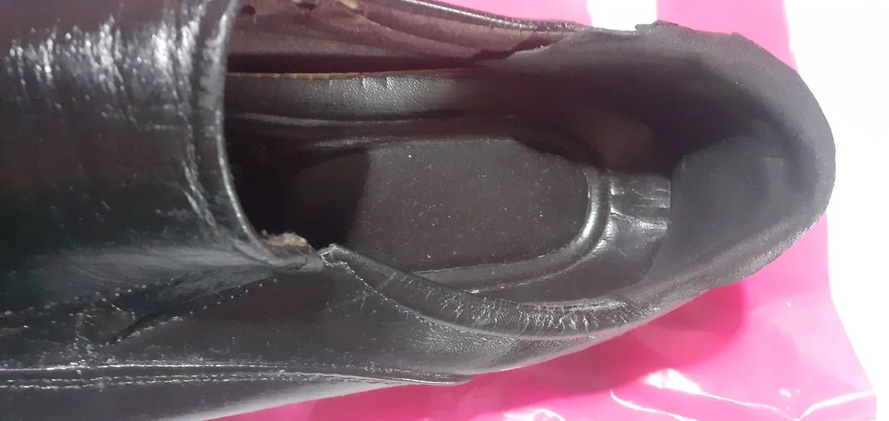 Sapatos sociais em couro preto - Foto 3