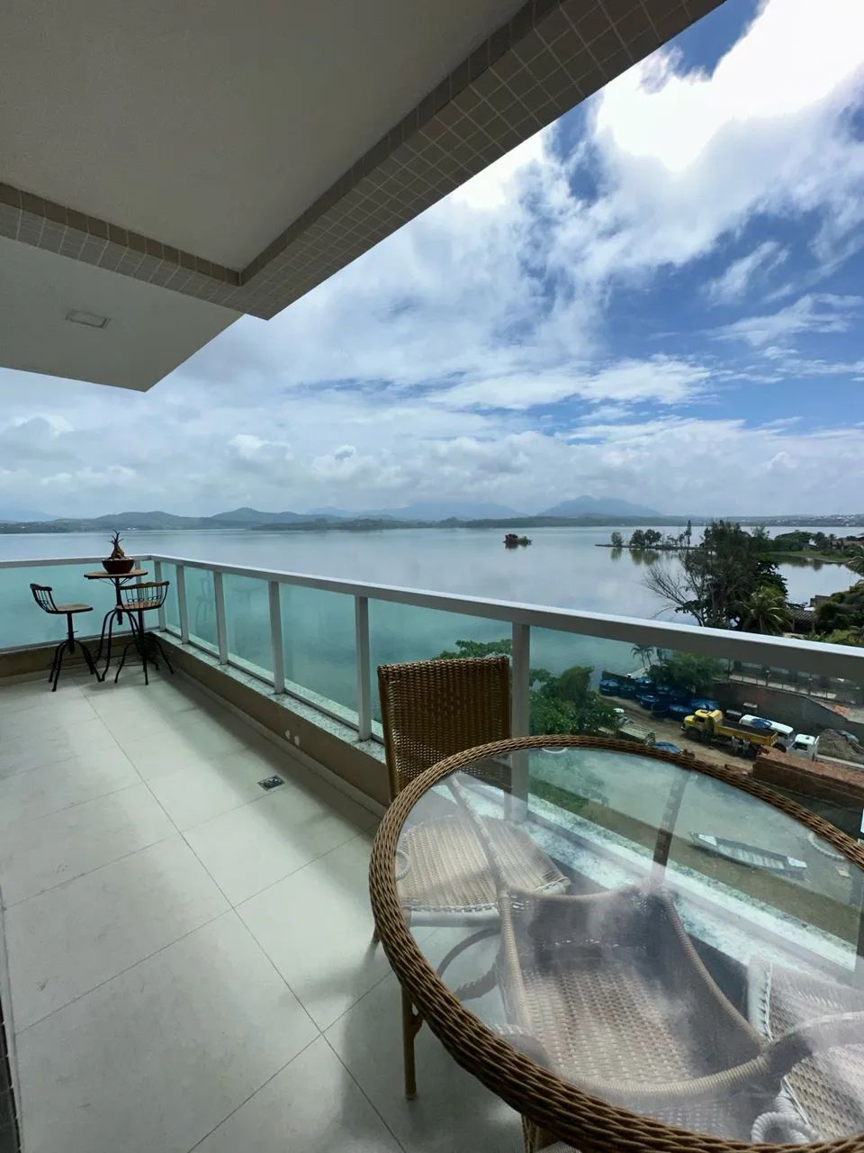COD 216: APARTAMENTO COM VISTA PARA A LAGOA DE SAQUAREMA. - Foto 2
