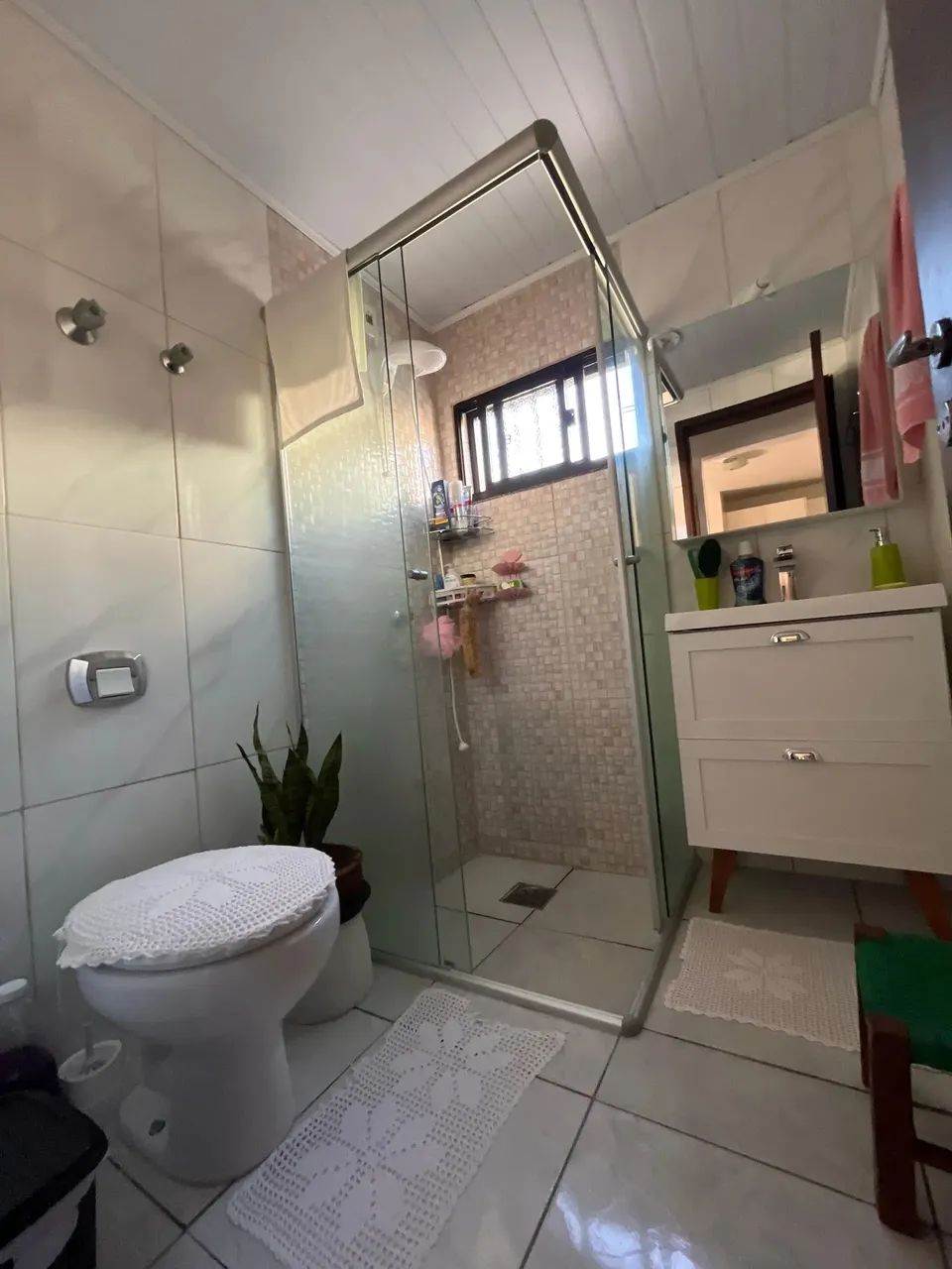 Apartamento Térreo  2 Quartos  Cachoeira do Bom Jesus  300 metros da praia. - Foto 5