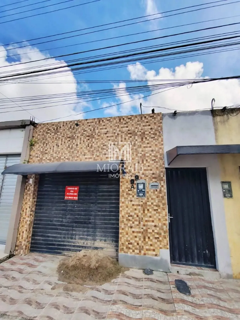 Aluguel de Casa com Ponto Comercial no Antares Próx. à Via Expressa por R$ 1.500