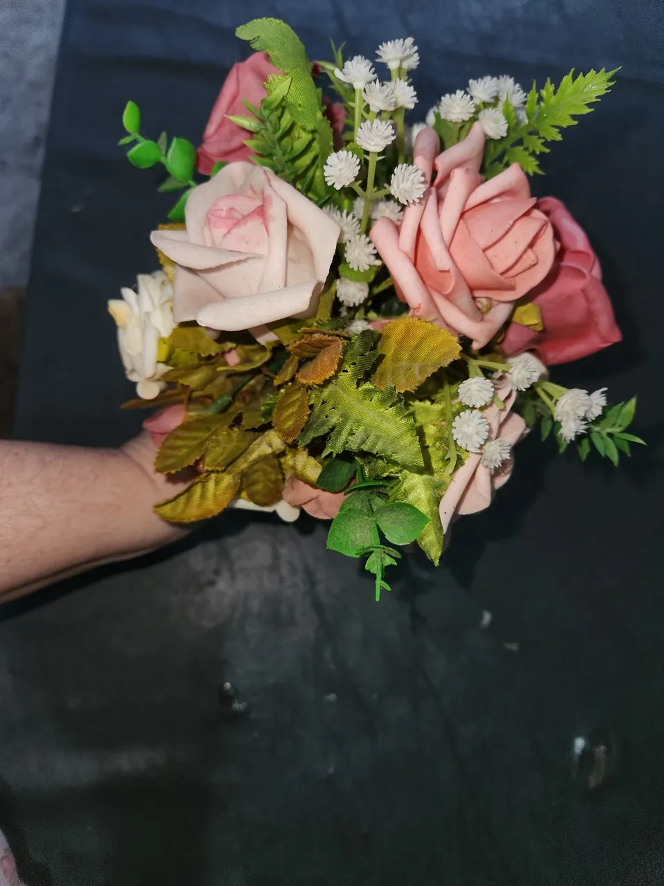 Buquê de flores artificiais