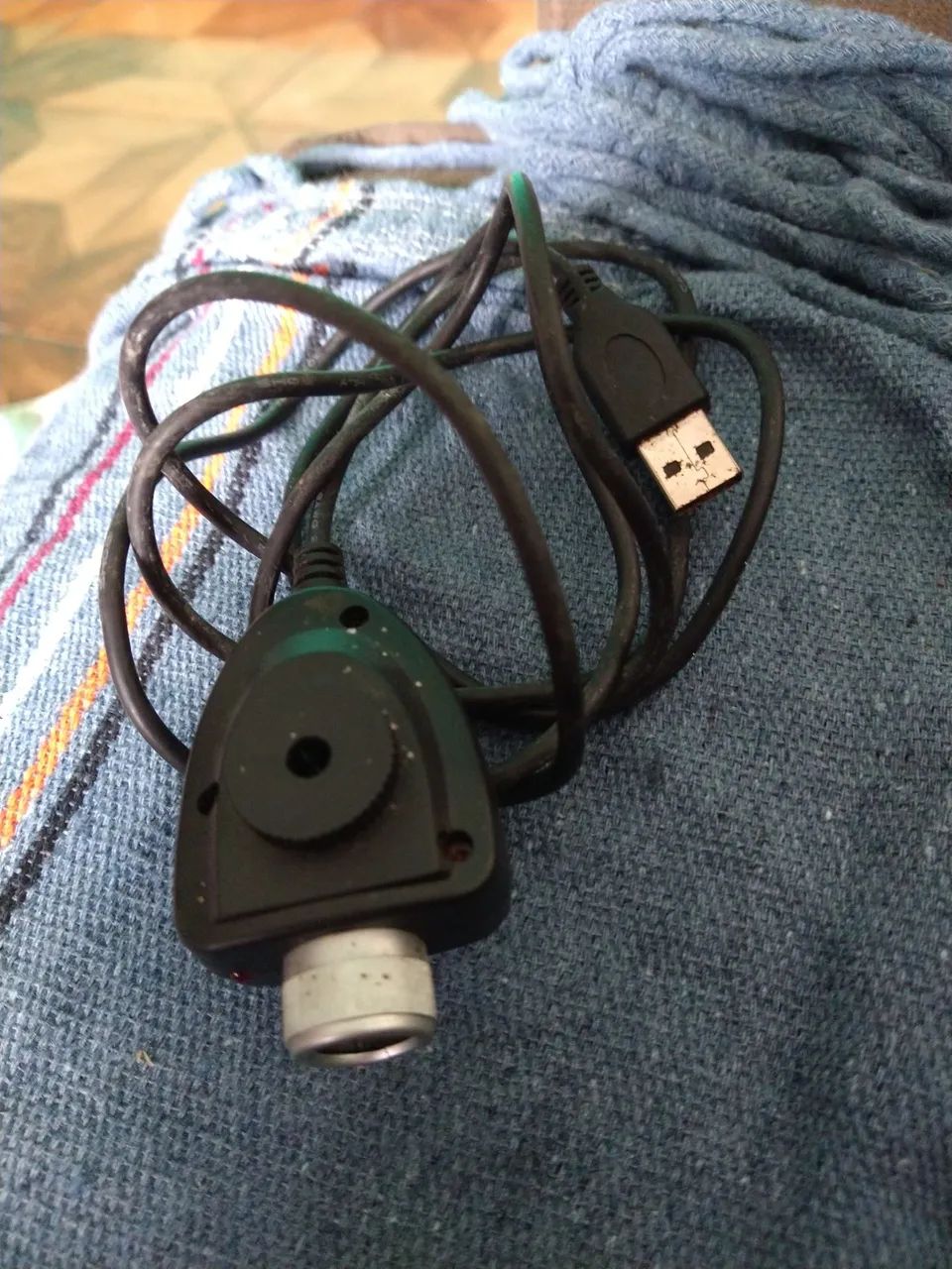 Camera antiga para Pc ou notebook,não lembro se funciona 