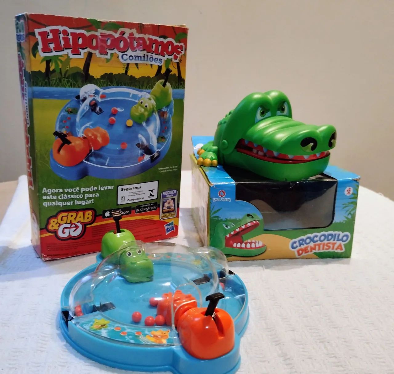 Crocodilo dentista e hipopótamos comilões 