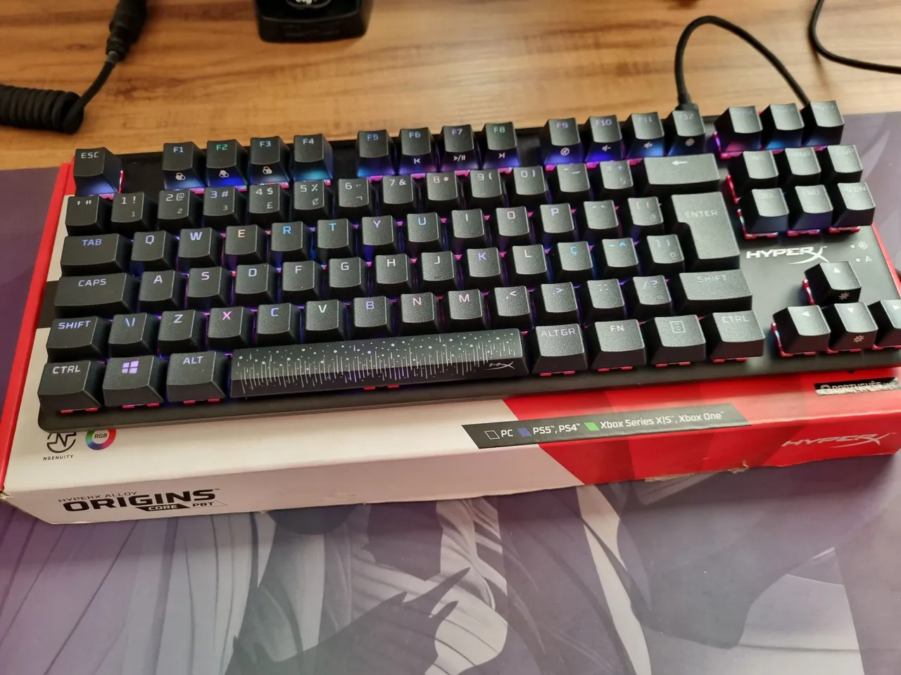 Teclado Gamer HyperX Alloy Origins Core PBT