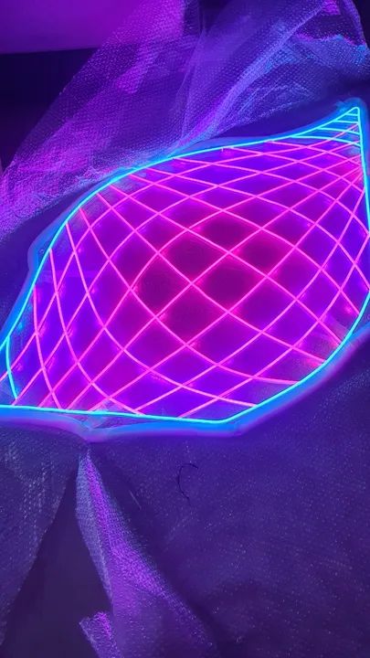 NEON DE PAREDE VINTAGE CULTURE - ONDA SONORA LILÁS E AZUL - Foto 3