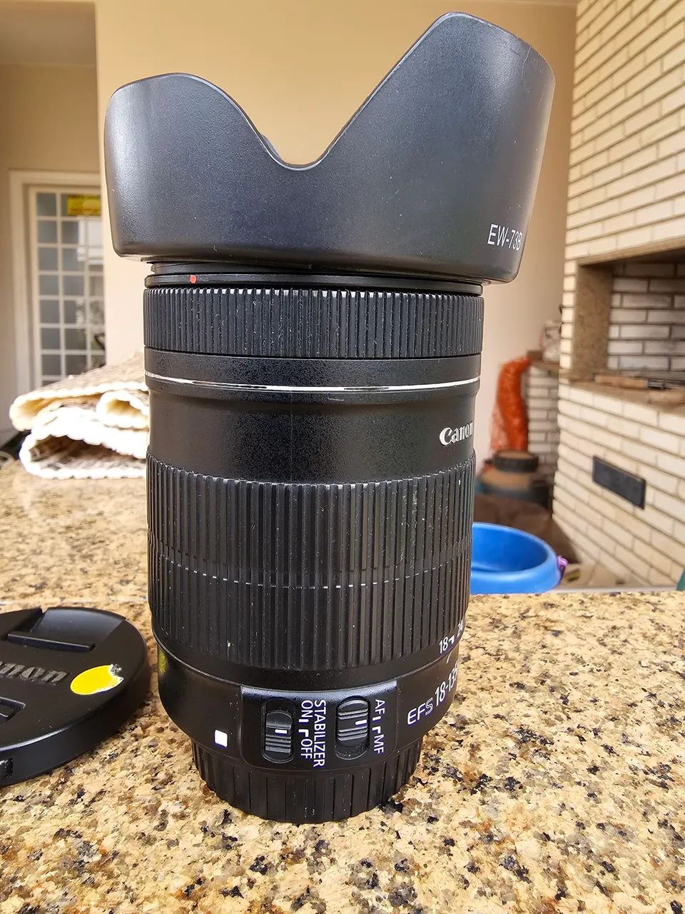 Lente Canon EF-S 18-135mm IS em excelente estado  - Foto 2