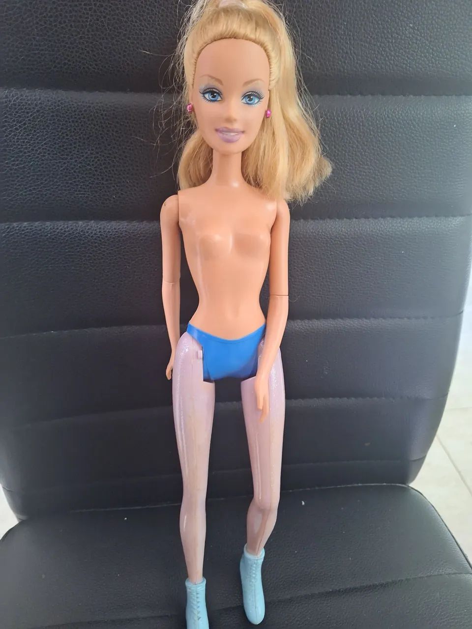 Boneca barbie patinadora gelo