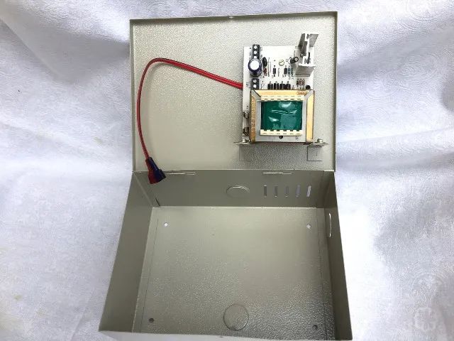 Fechadura Shelter Eletromagnética ML-300 FT e teclado anti-vandalismo. - Foto 3