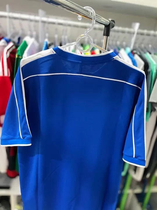 Camisa Brasil versão retrô de 1998 azul  - Foto 2