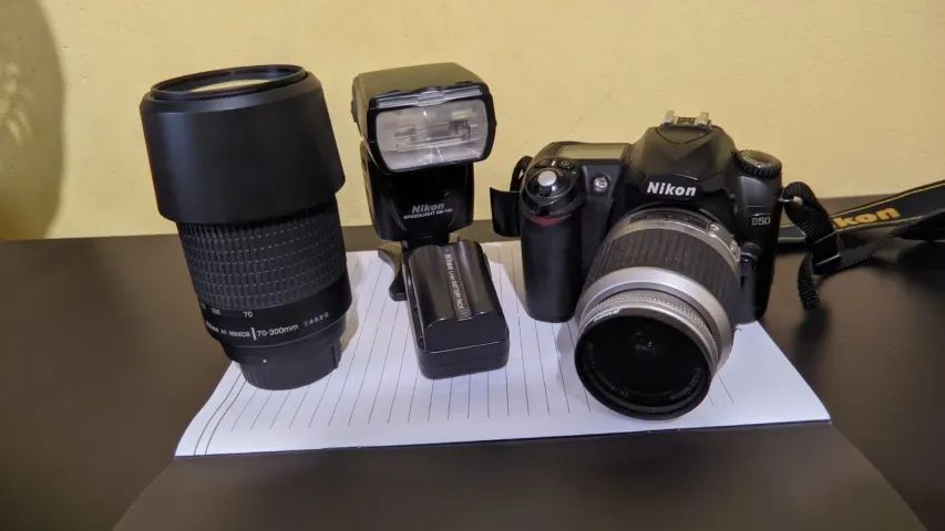 Kit Camera Nikkon D 50, Lente 18-55 ,Lente Nikkor 70-300 , Flash sb-700, Tripé, Baterias - Foto 2