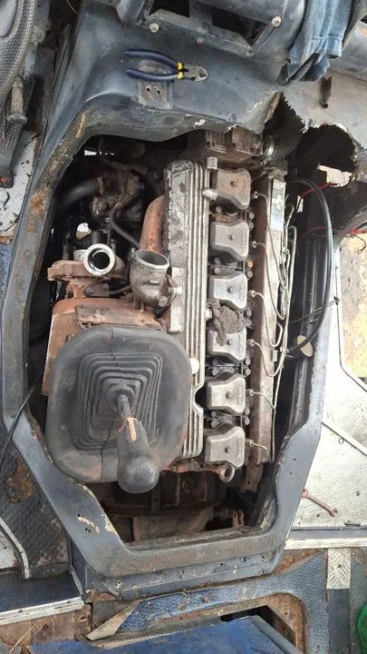 Allegro 2003 MWMx10 bomba injetora 6 cilindros - Foto 2