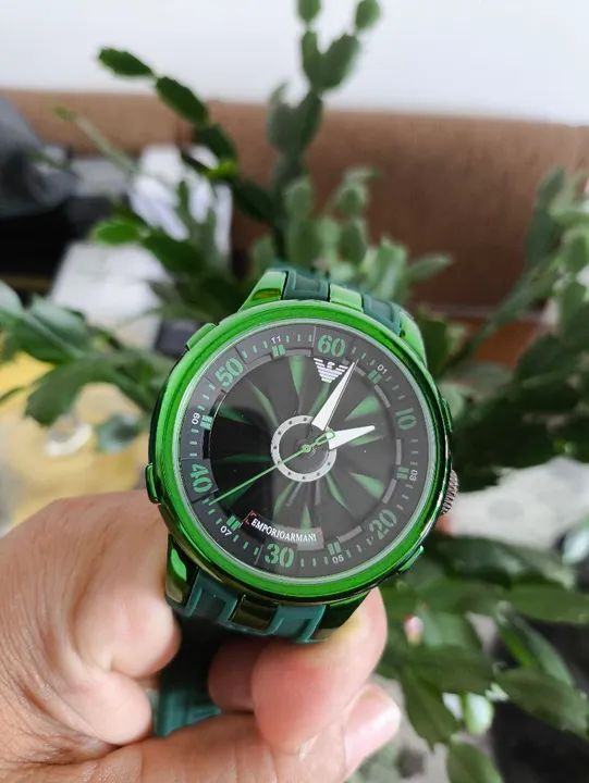 Relógio marca famosa Masculino Verde e azul  - Foto 3