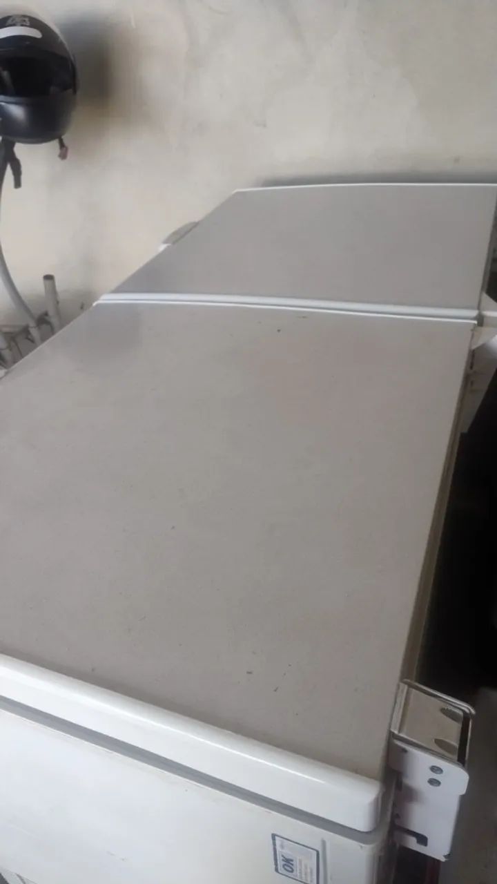 Metalftio freezer horizontal 450litros DA450
