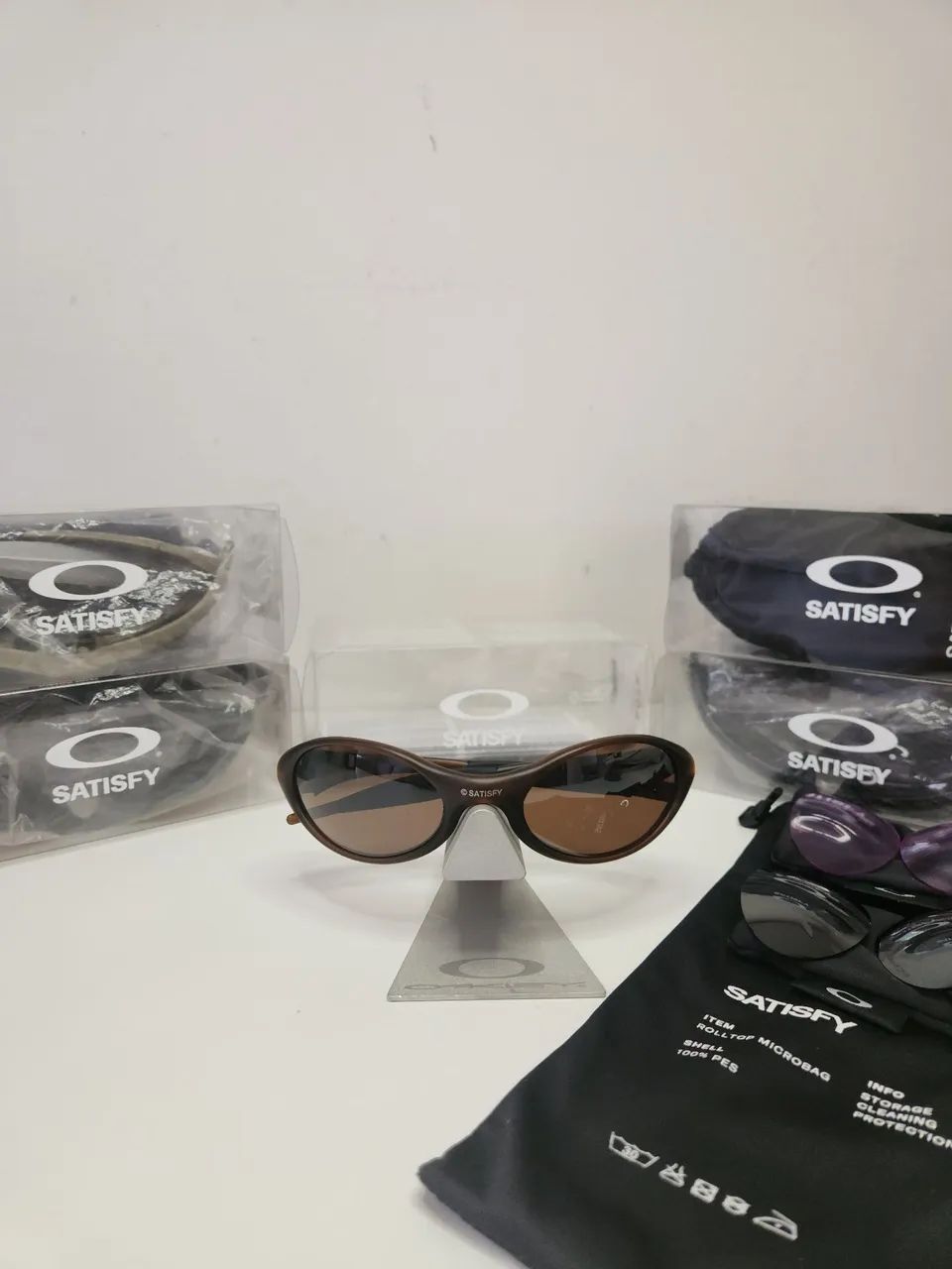 Oakley x Satisfy Eye Jacket Dune - Acessórios - Mirandópolis, São