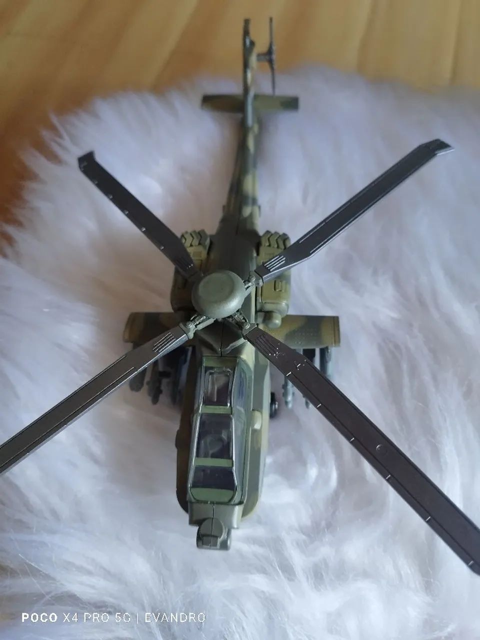Helicóptero militar  - Foto 3