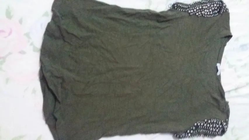 roupas diversas para homens mulheres jovens e crianças  - Foto 2