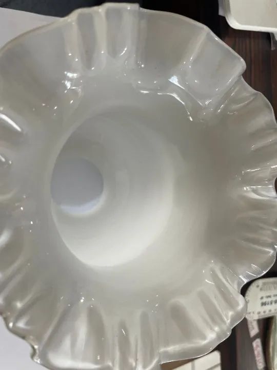 TULIPA FLOR ANTIGA  GROSSA OPALINA LEITOSA PARA LUSTRE ABAJUR - Foto 3