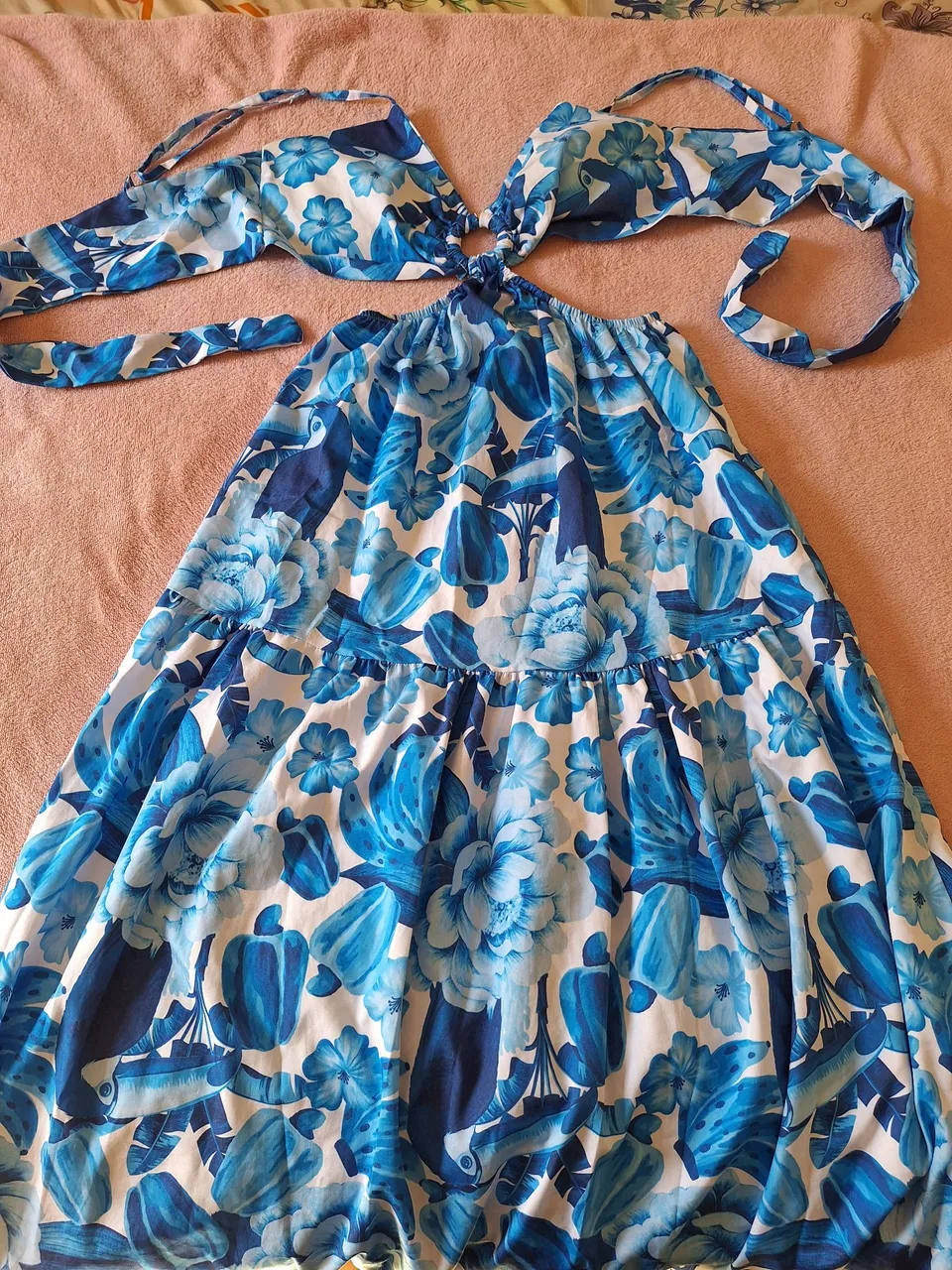 Vendo roupas em ótimo estado porém usadas femininas