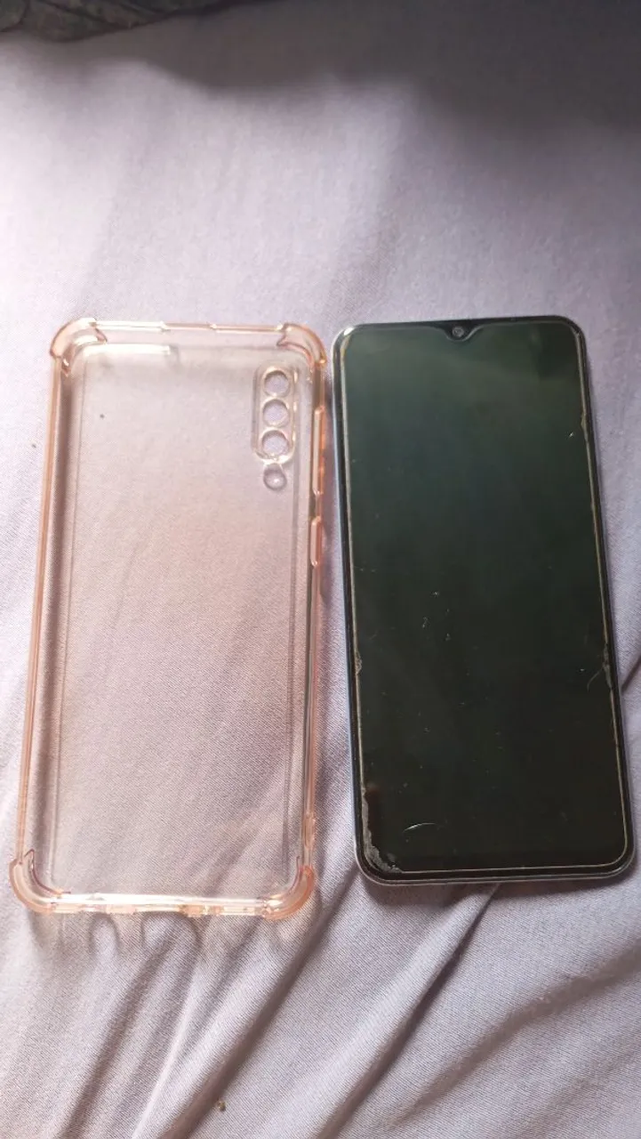 Vendo telefone celular A50