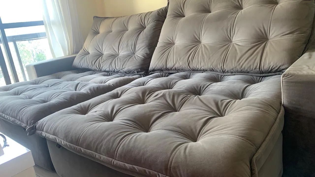 Sofá Cinza Confortável e Elegante - Foto 3