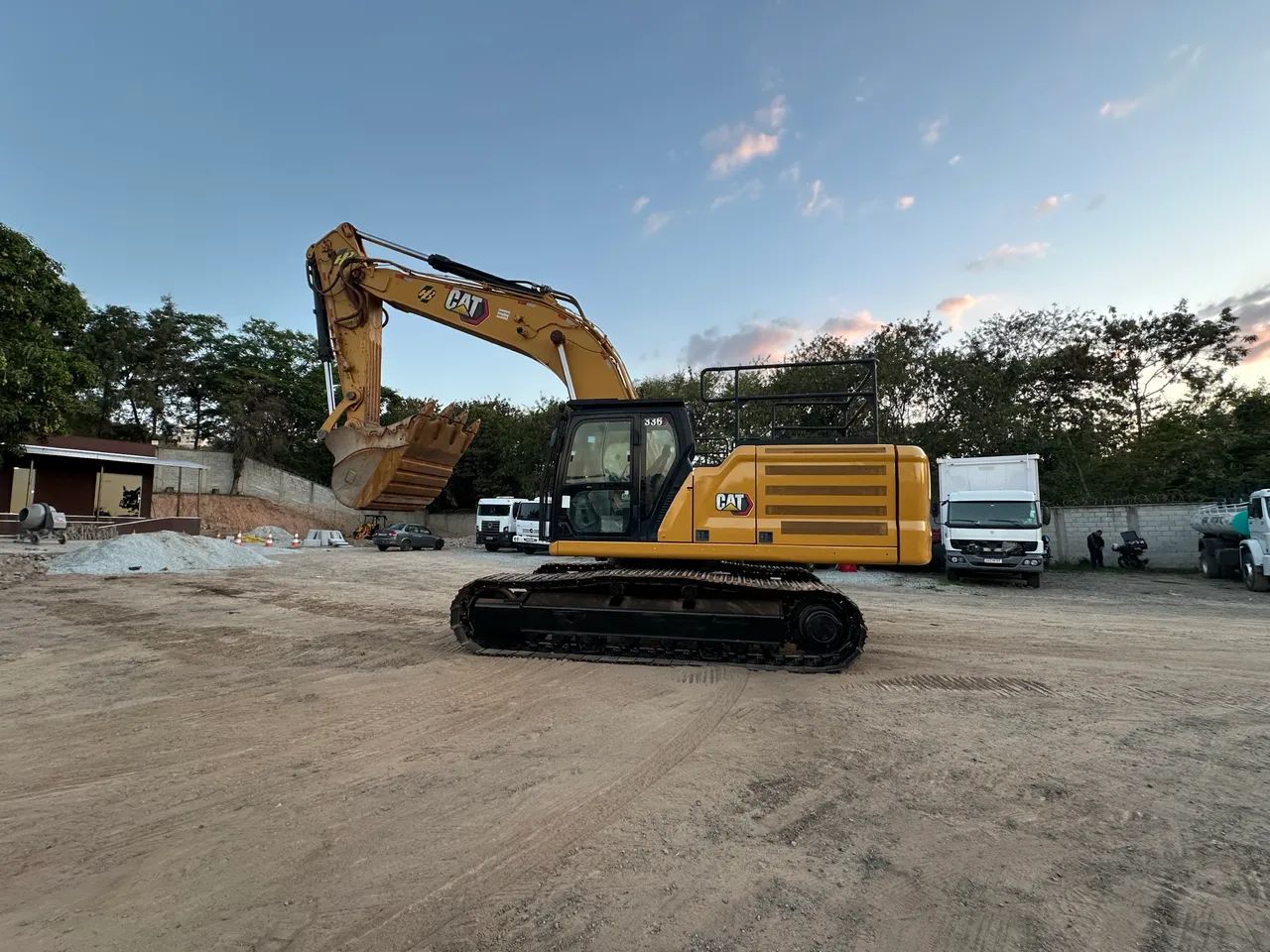 Escavadeira Caterpillar 336 2021 