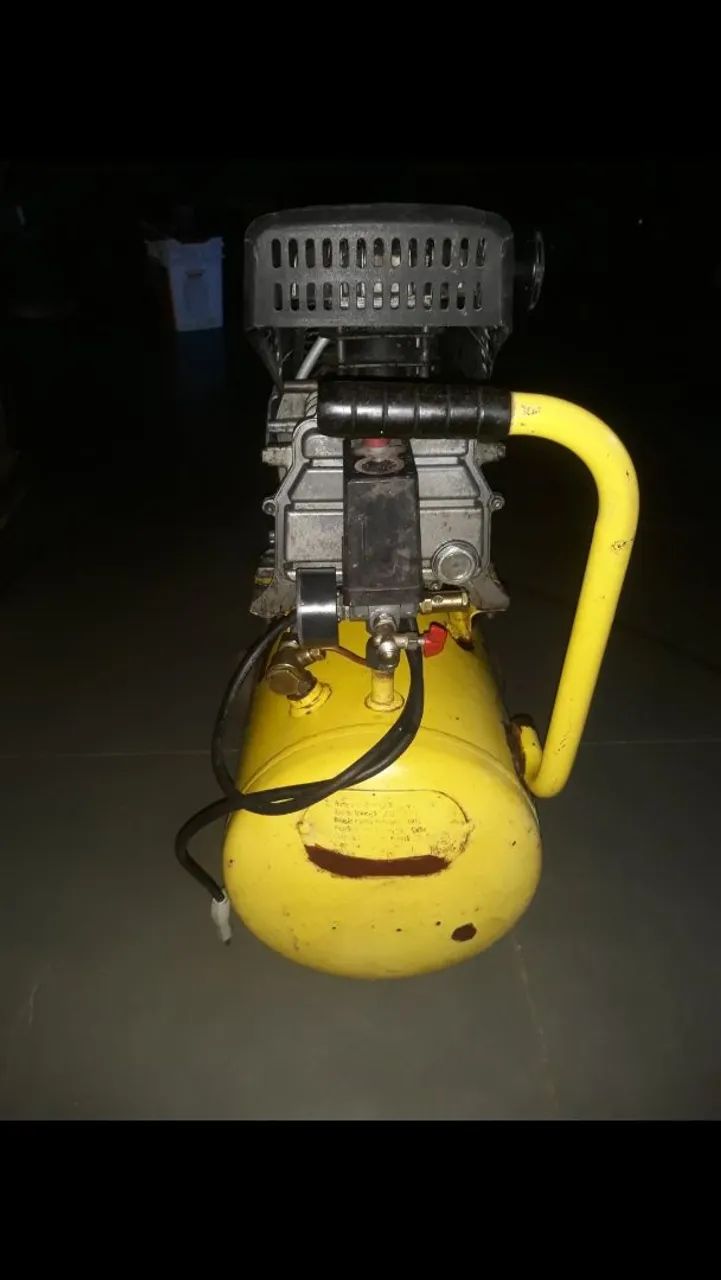 Compressor de ar da marca Vonder 24 litros  - Foto 4