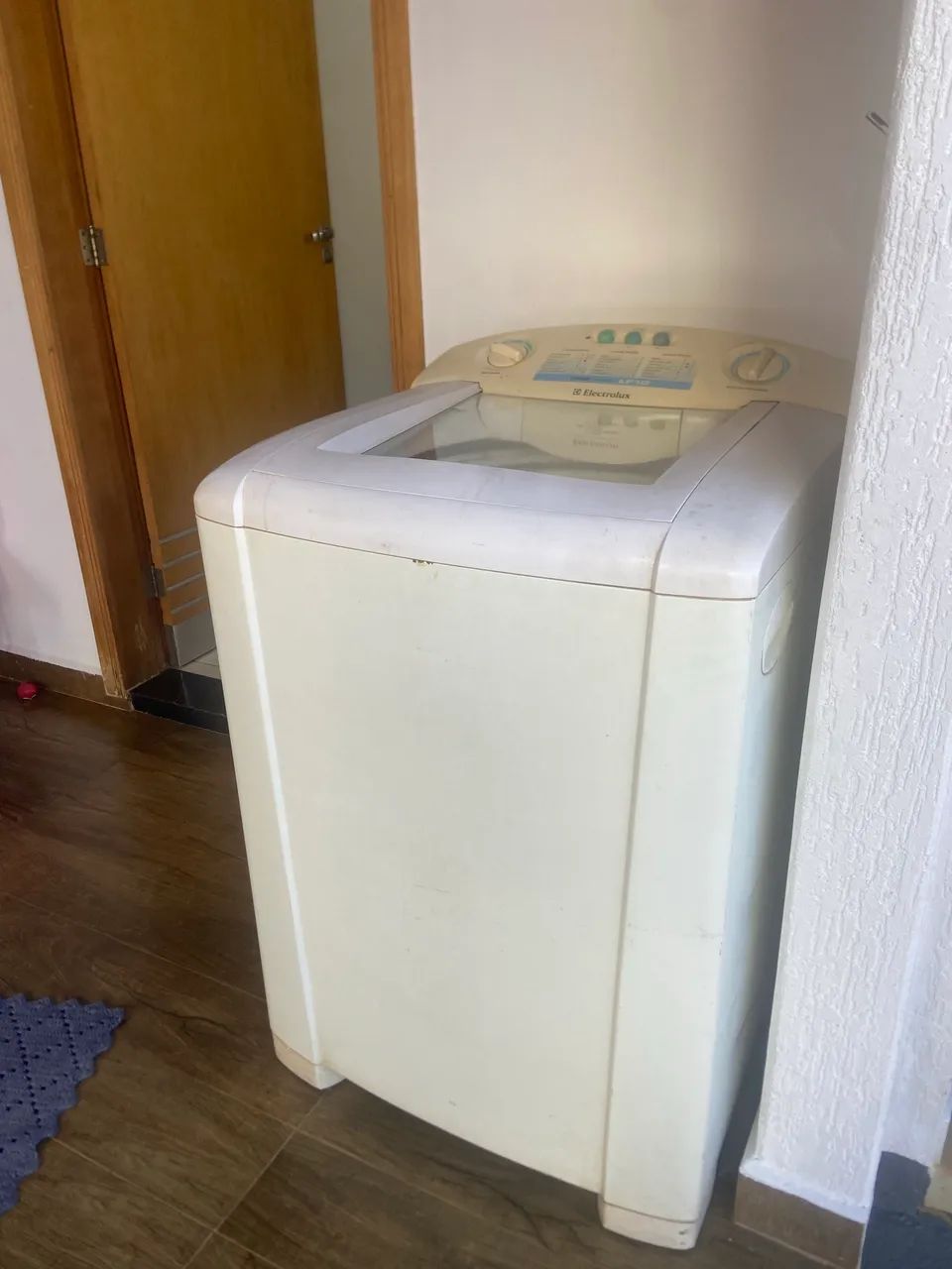 Máquina de Lavar Electrolux - Revisada e Funcionando Perfeitamente - Foto 3
