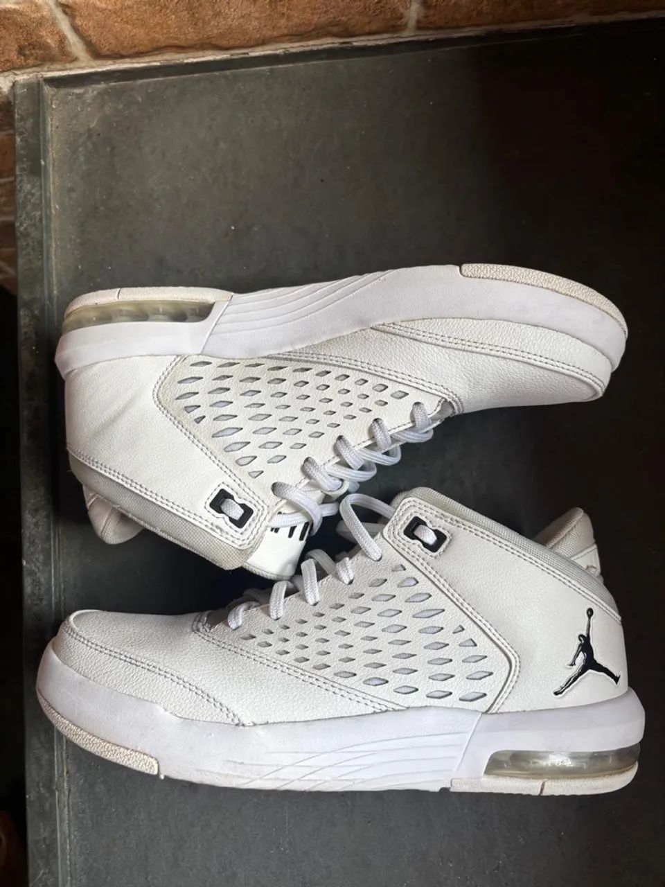 Tênis branco jordan - Foto 4