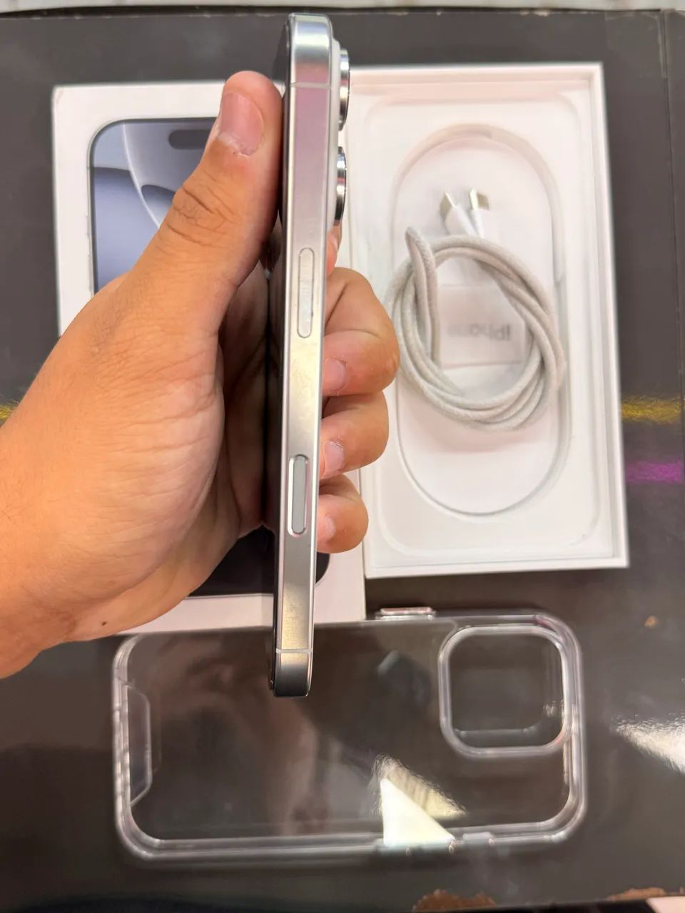 IPHONE 16 PRO 256GB WHITE TITANIUM  - Foto 4