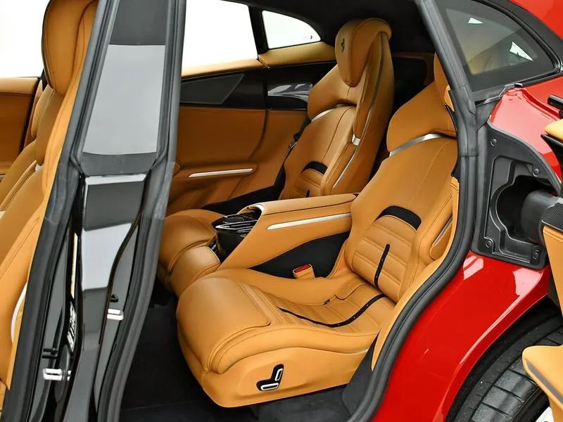 Ferrari Purosangue 6.5 V12 725cv, foto 6 de 17