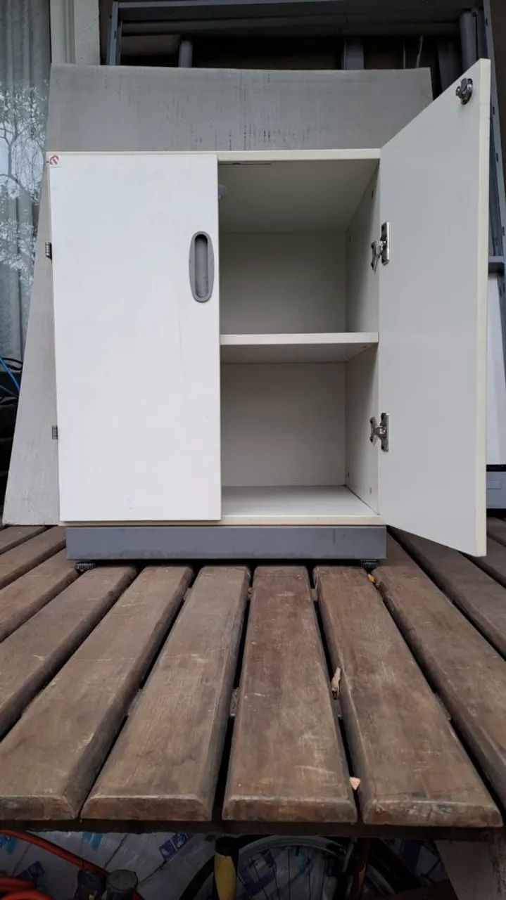 Armários, mesa e biombo de escritório  - Foto 4