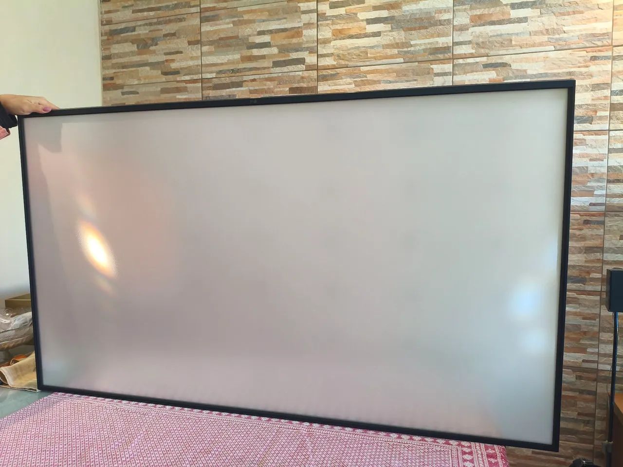 TV LG 55UR8750PSA Para retirar as peças 