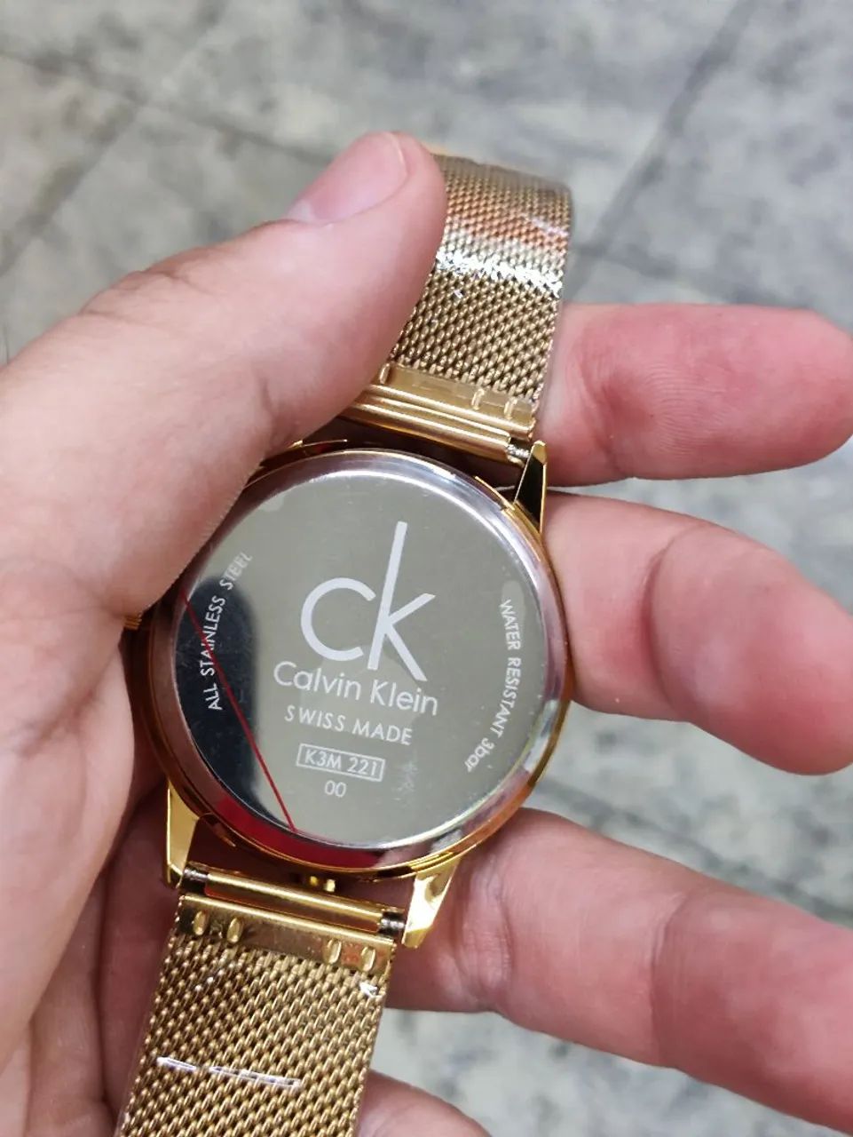 Relógio Calvin Klein Dourado - Foto 2