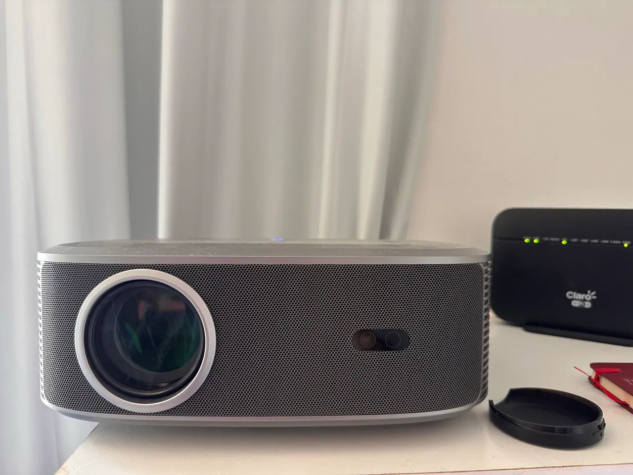 Projetor Everycom HQ10 - Full HD, Android, Wi-Fi - Foto 2