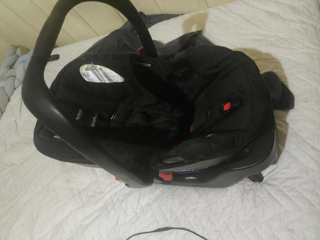 Bebê conforto Britax com base
