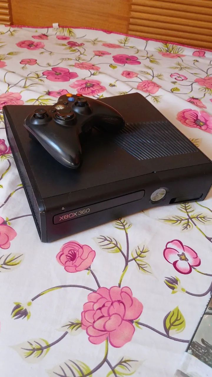Xbox 360 Slim 