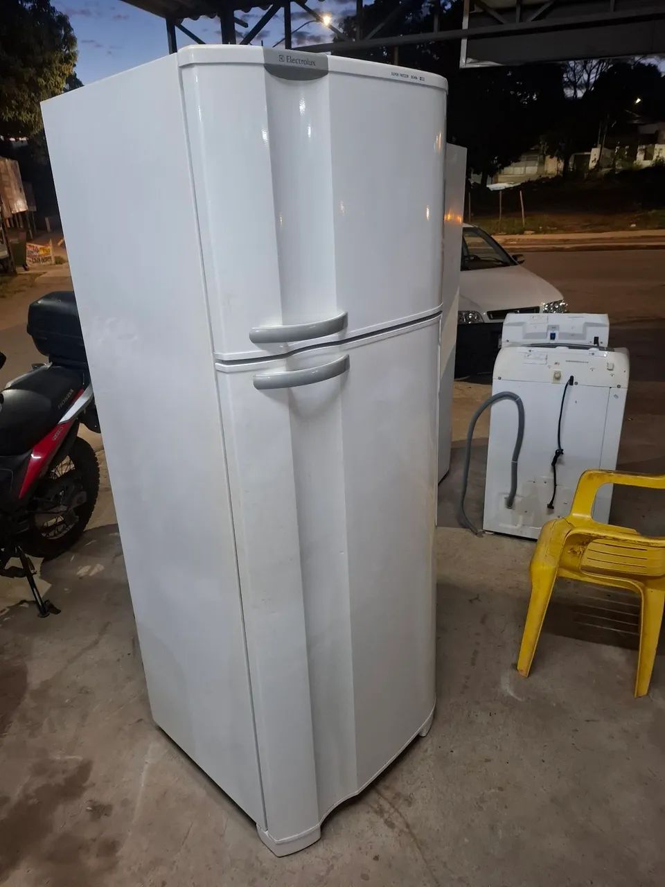 Geladeira Electrolux 462 litros zerada