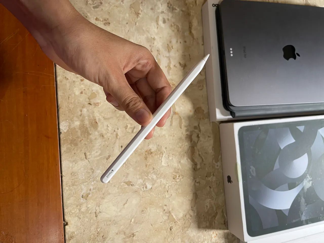iPad Air 5ª Geração 64GB + Apple Pencil (2ª geração) + Capa Teclado - Foto 4