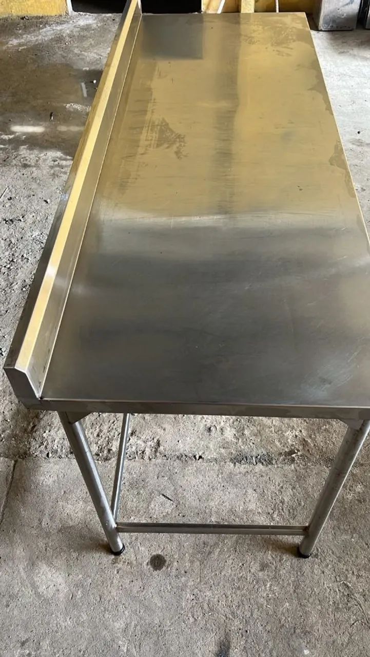 Vendo mesas industrial em inox  - Foto 2