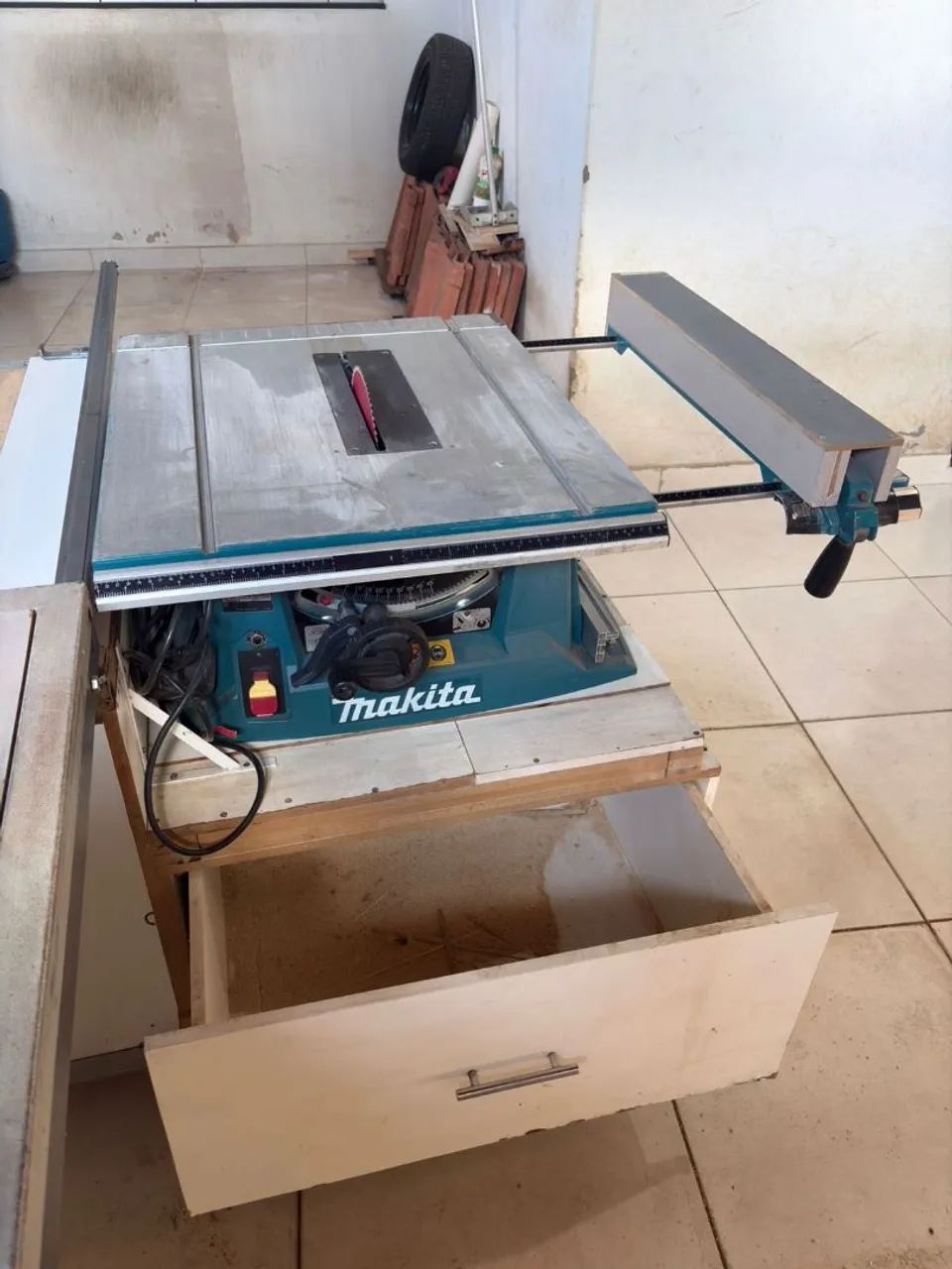  Serra circular de bancada MLT100 Makita 255mm MLT100 Makita - Foto 5