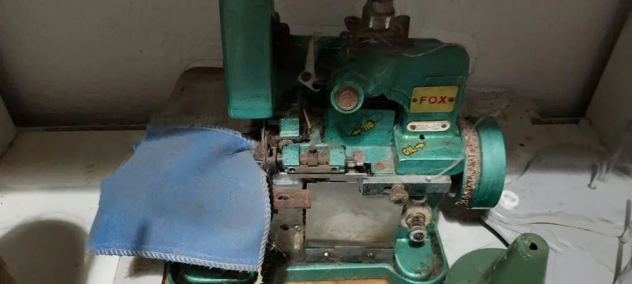 Máquina de overloque  - Foto 3