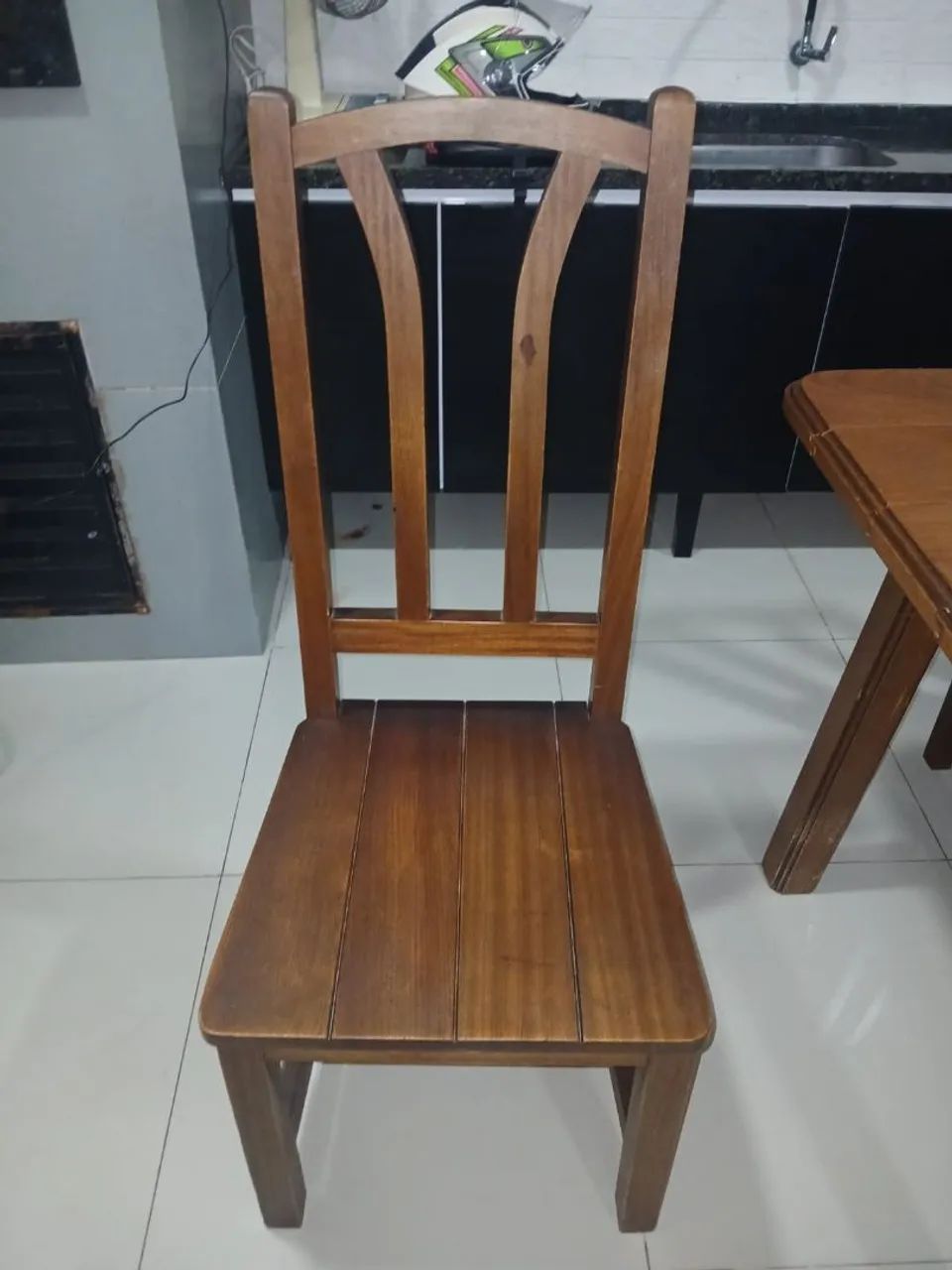 Mesa de madeira maciça  - Foto 3