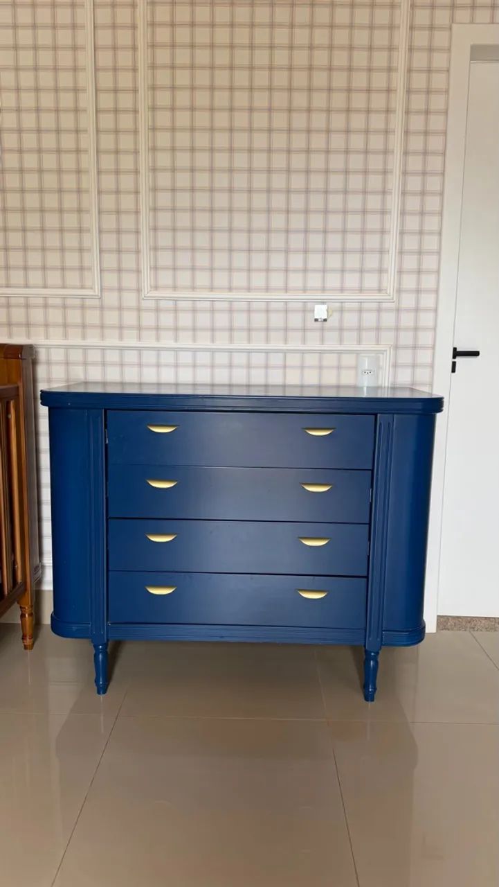 Cômoda madeira maciça 