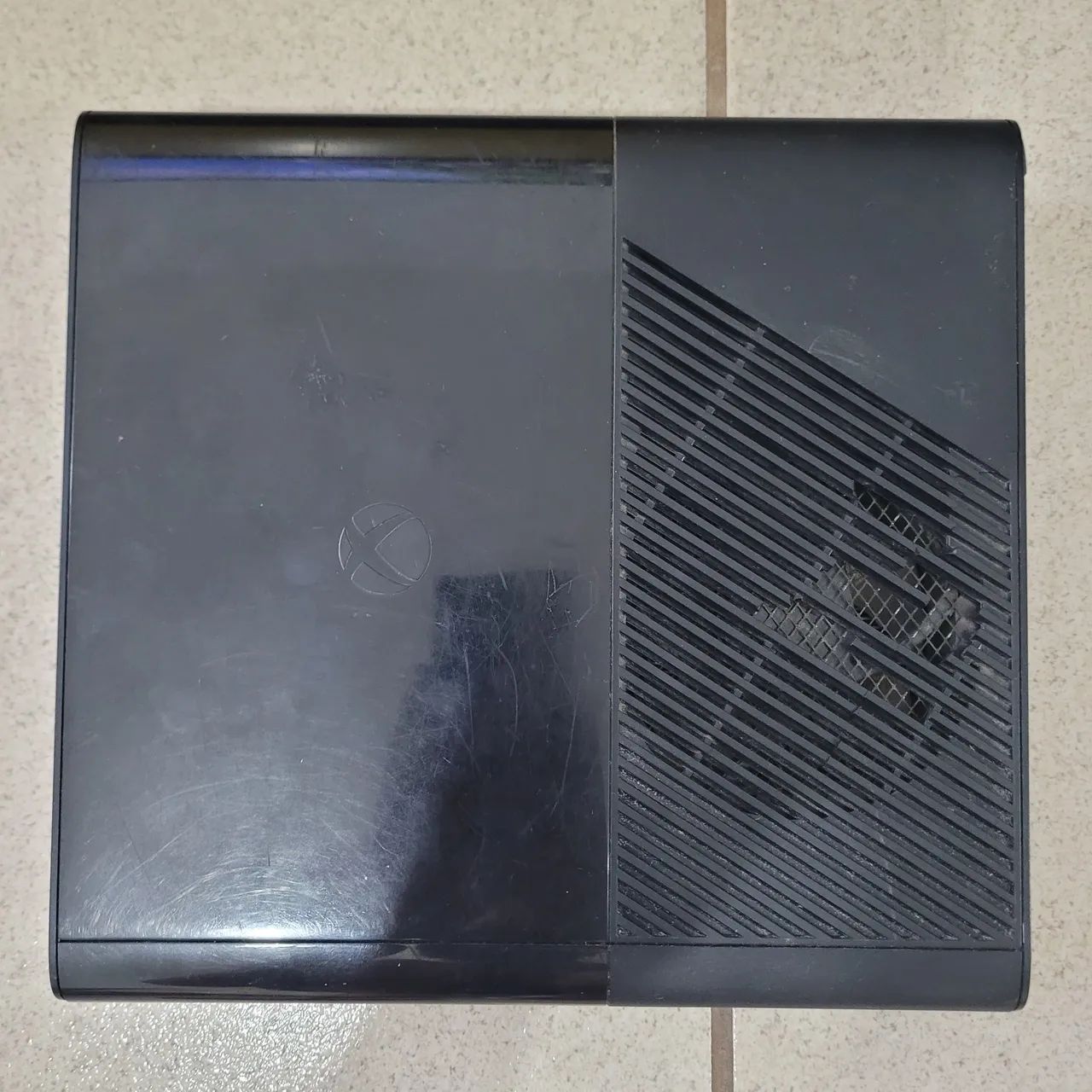 Xbox 360 E Model 1538 NÃO FUNCIONA - Foto 3
