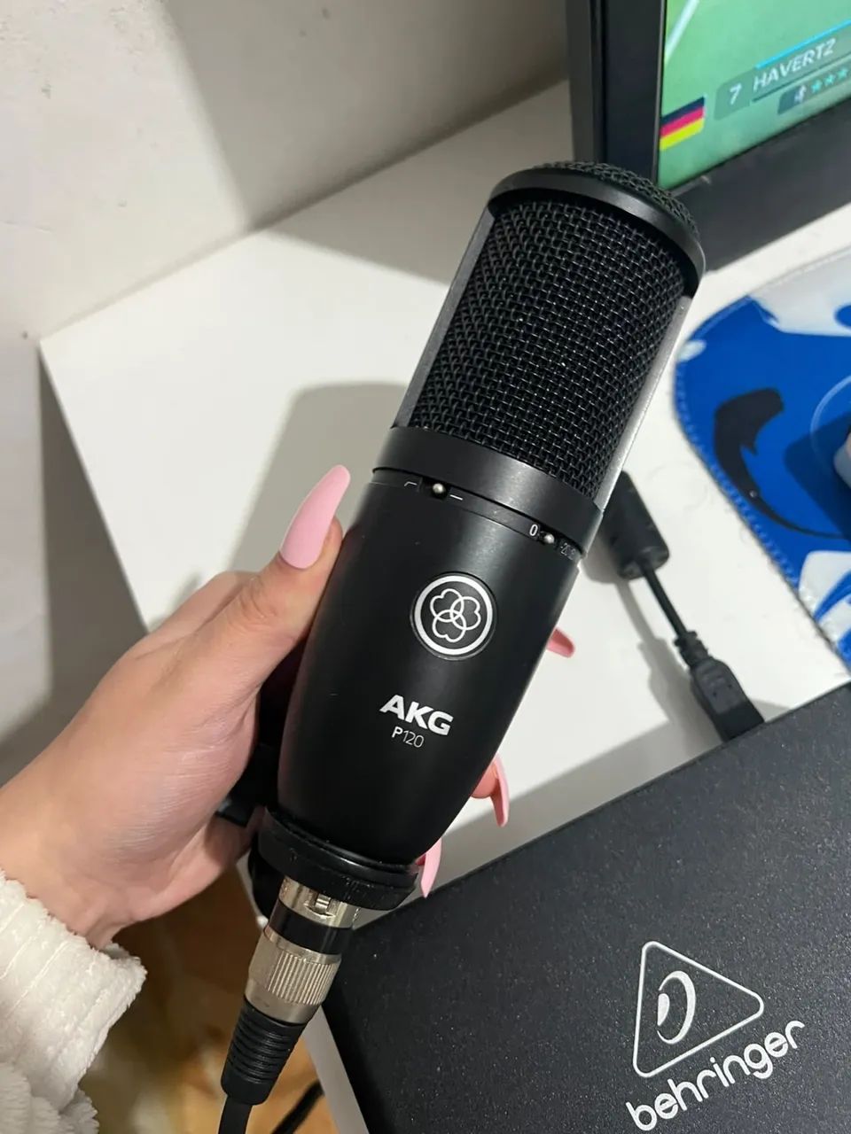 Microfone condensador AKG P120 + Interface Behringer UMC 22  - Foto 2