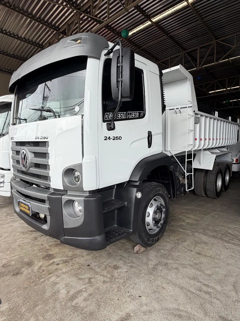 VW 24250 2011 - Foto 2