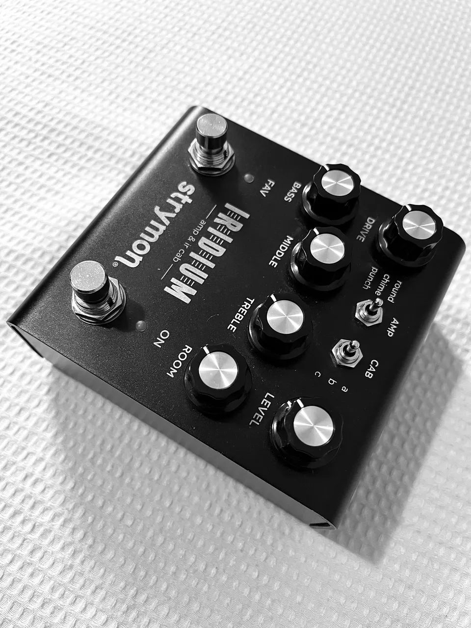 【ほぼ新品】strymon IRIDIUM Strymon Iridium Pedal - Instrumentos musicais - Jardim Irapiranga