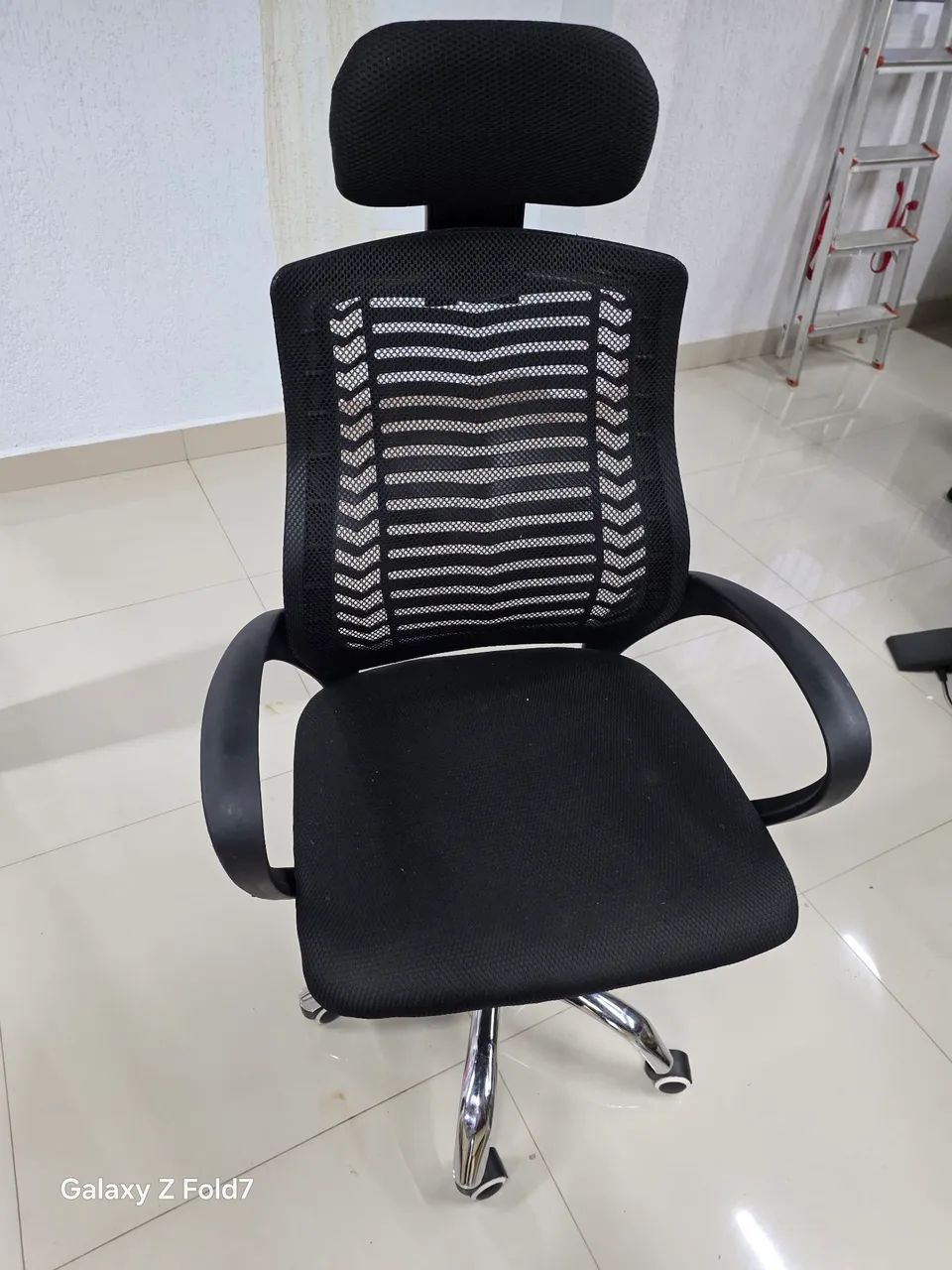 Cadeira escritorio R$ 250,00  - Foto 5