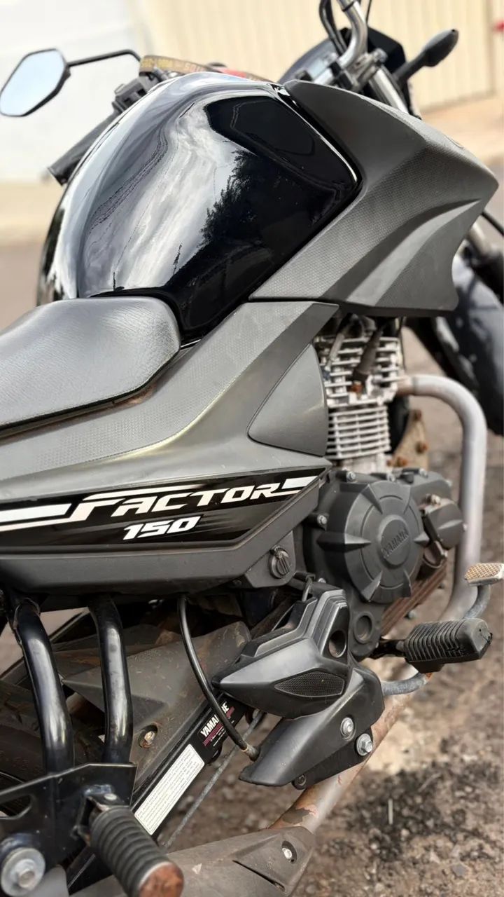 Moto Yamaha Factor 150  - Foto 3