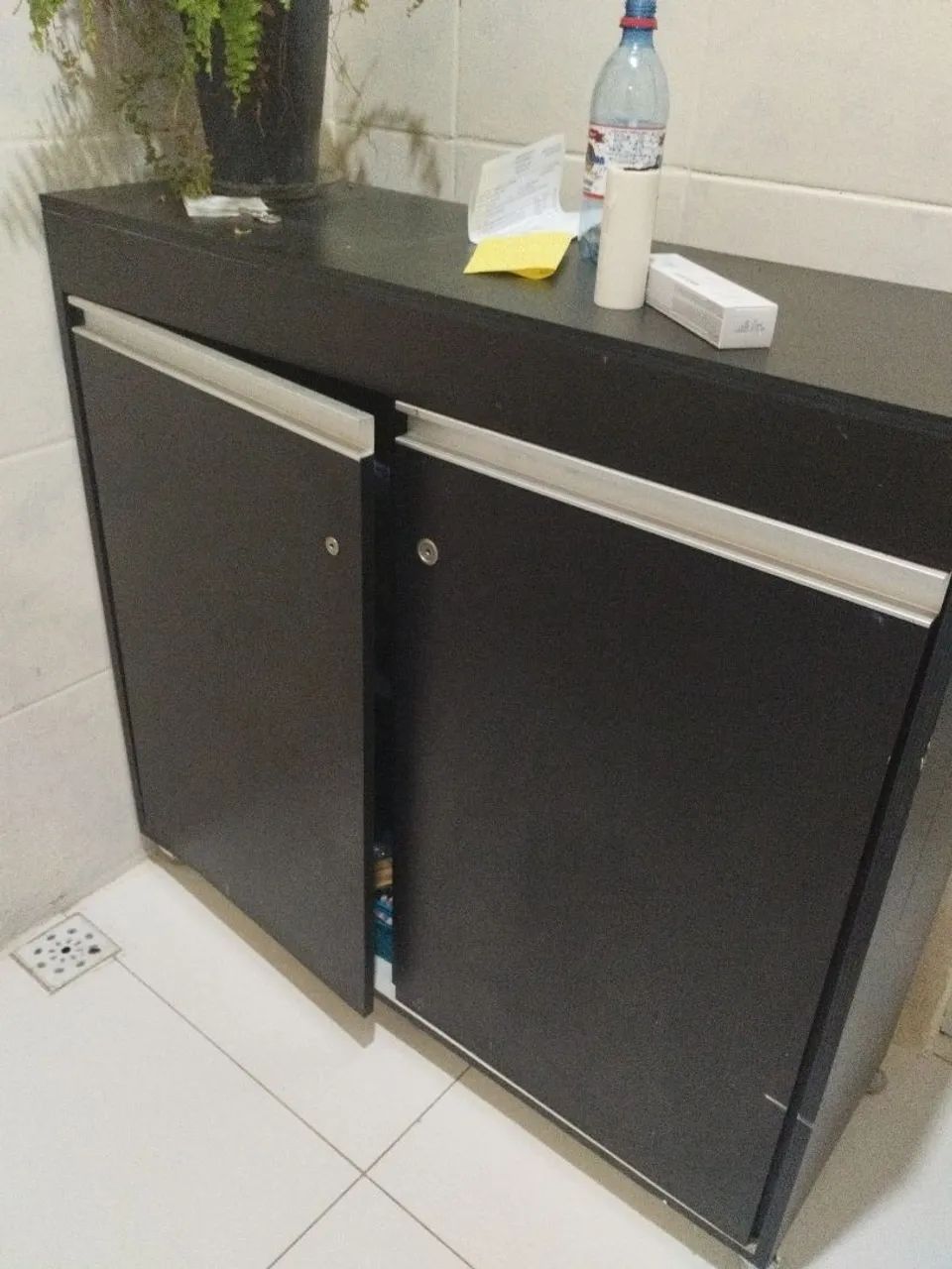 Armário duas portas 